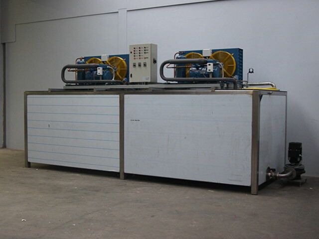 Ice accumulator 4,000 liters, 109 KW 372,000 BTU