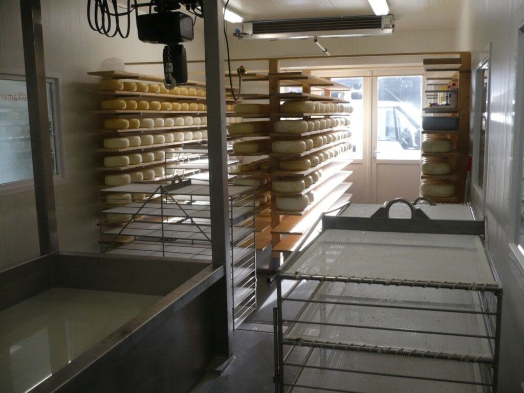 A set up in a small area with machinery