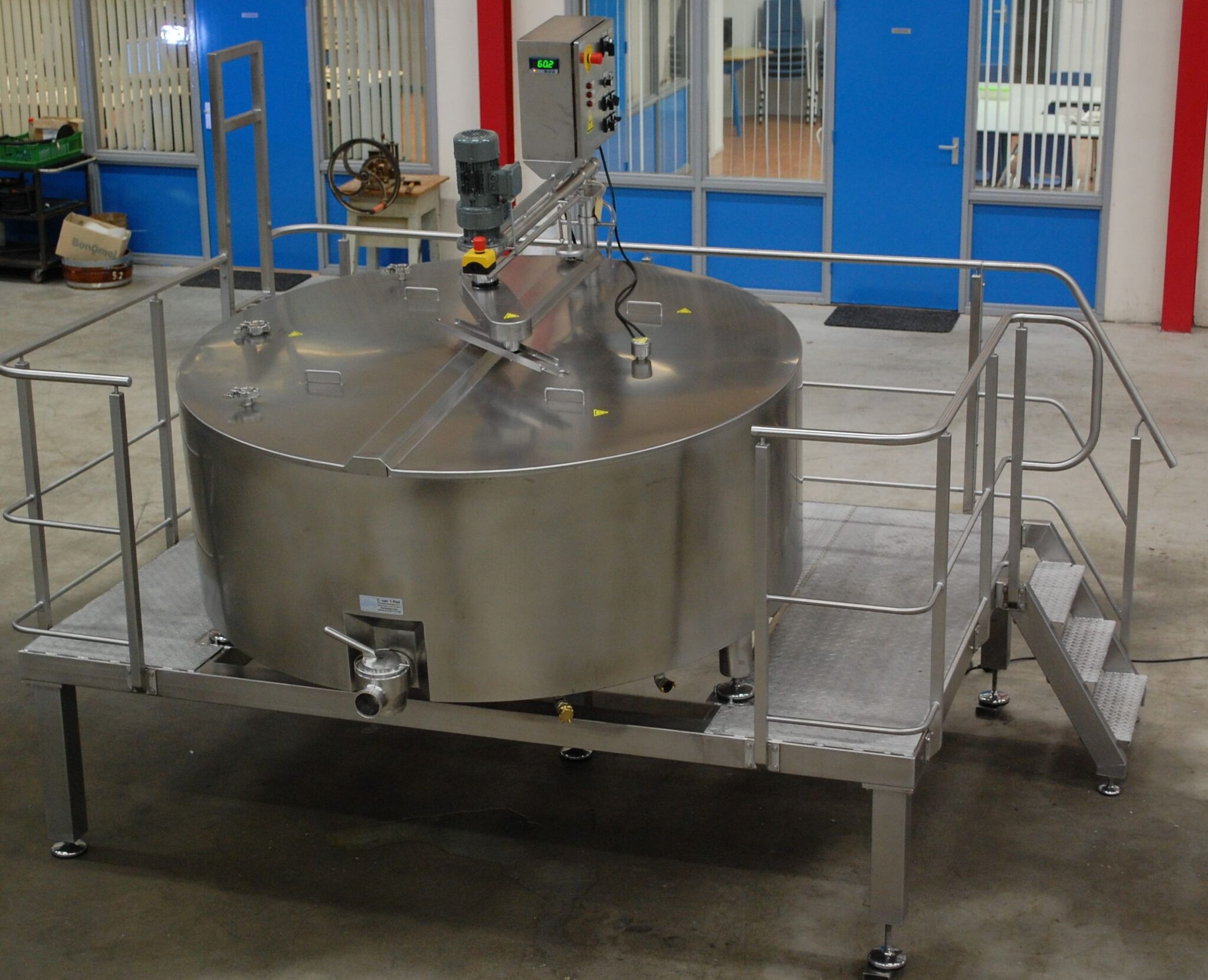 Round cheese vat C. van 't Riet / Dairy Technology USA