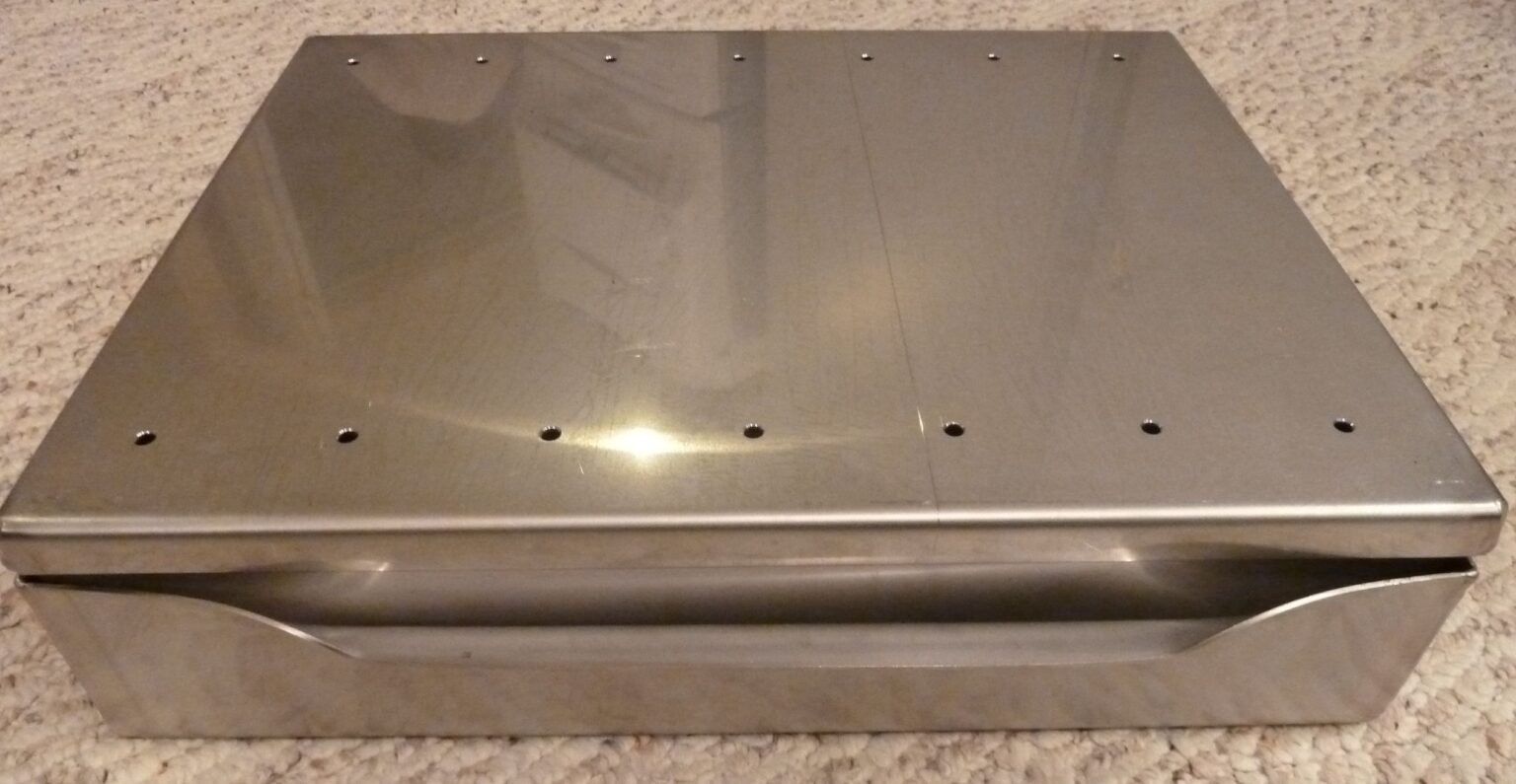 Cheese molds C. van 't Riet / Dairy Technology USA