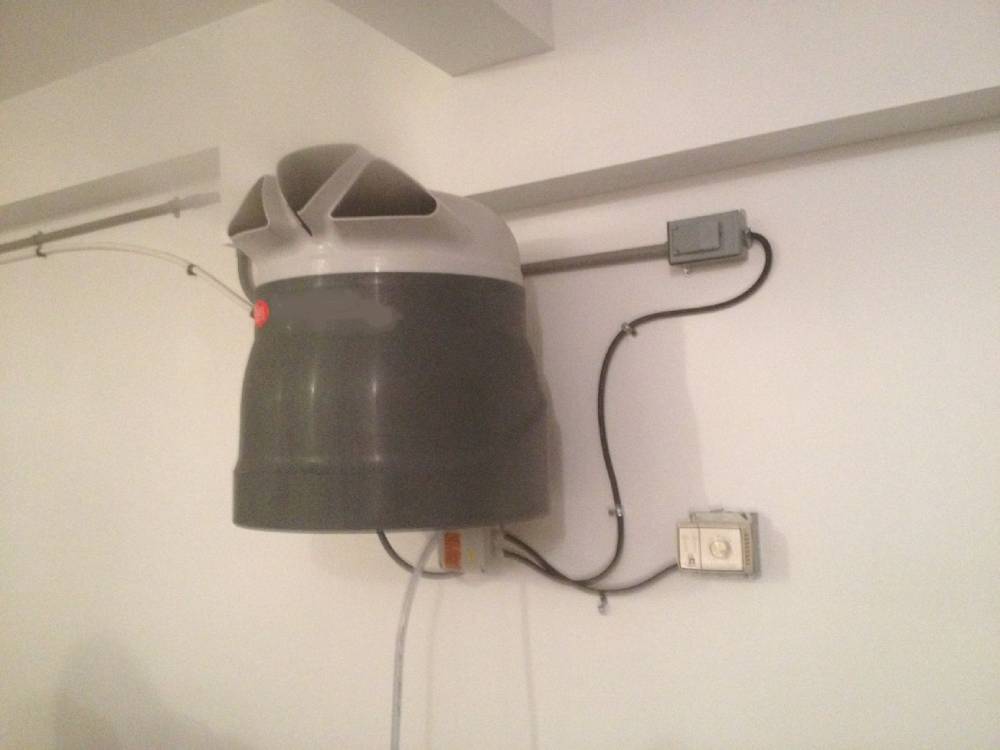 Humidity device or Humidifier in a room